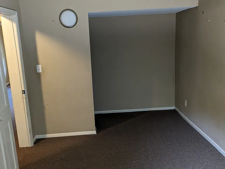 119 Clinton St #5 — Photo 5