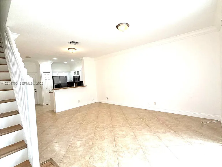 2560 Cordoba Bnd #2560 — Photo 4