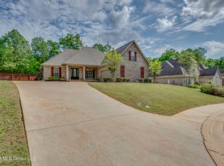 211 Iron Horse Sta, Brandon, MS 39042