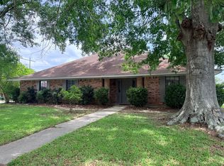 2912 Lancelot Dr, Baton Rouge, LA 70816