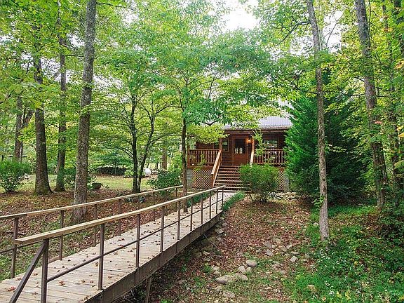 3rd image of 222 Limestone Way