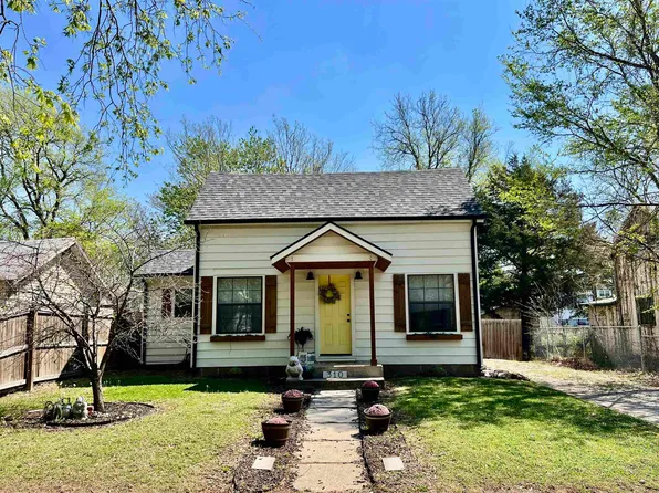 310 N 4th St, Arkansas City, KS 67005