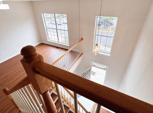 6326 Dakine Cir, Springfield, VA 22150