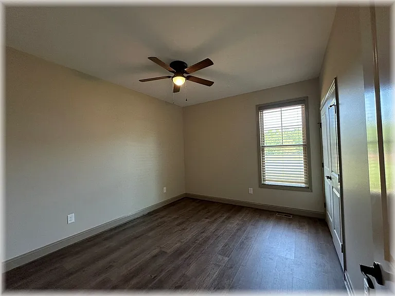 304 Cottage Hill Ct — Photo 12