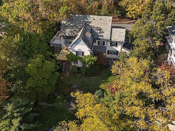 4th image of 2204 N Grant Ave
