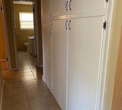 5th image of 3807 SE Dorchester Dr