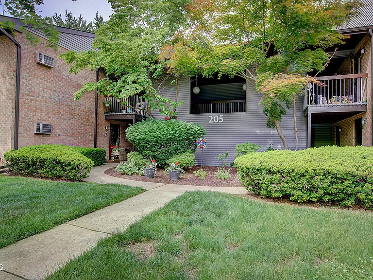 205 Covered Bridge Blvd #K — Photo 4