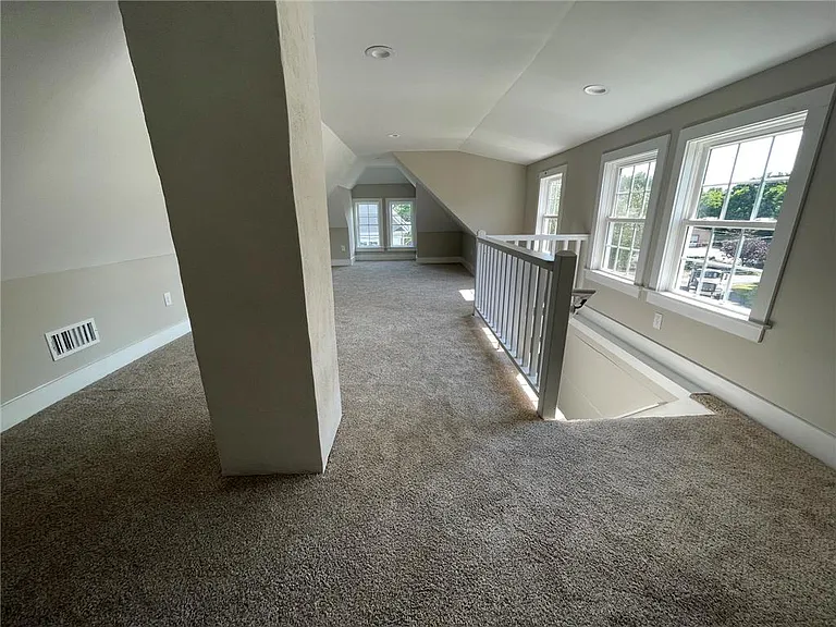 227 Kichline Ave — Photo 10