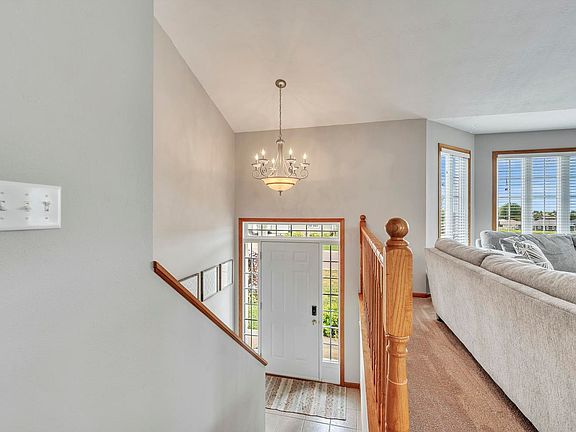 3rd image of 2801 Chaplin Dr