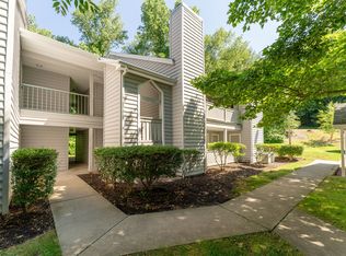 9 Chase Oak Ct APT 3, Groton, CT 06340