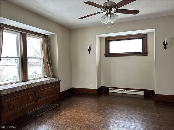 5th image of 1352 Bradford St NW