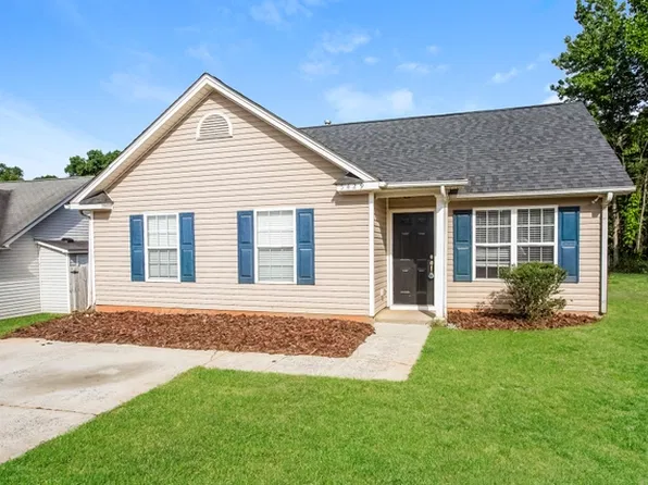 5429 Morning Breeze Ln, Charlotte, NC 28208