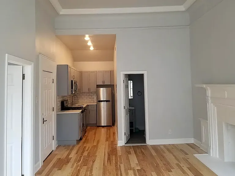 Spruce Street Apartments — Photo 15
