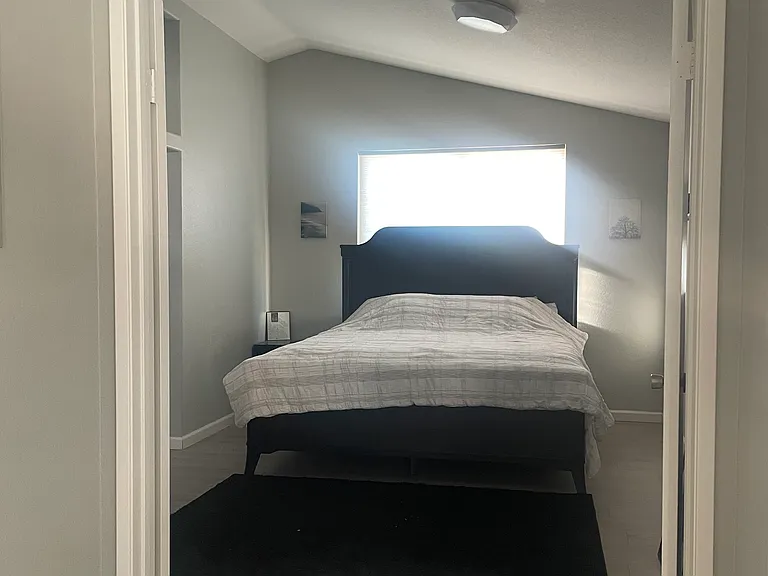 5449 Essex Dr — Photo 6