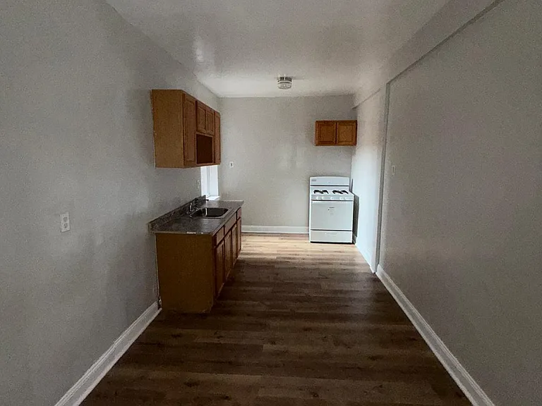 358 Stuyvesant Ave #205 — Photo 3