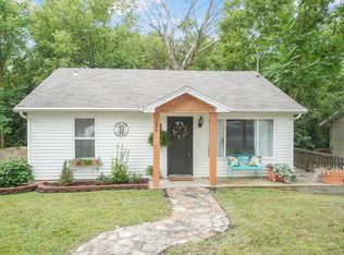 206 E Georgia St, Ozark, MO 65721