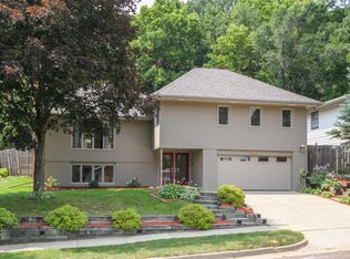 1623 9th Ave NE, Rochester, MN 55906