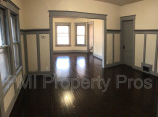 2442 N 39th St, Milwaukee, WI 53210