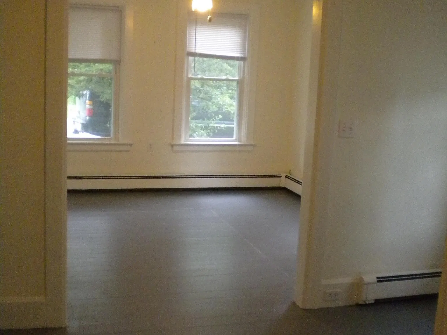 2 bed, 1200 sqft, $1,750 — Photo 2