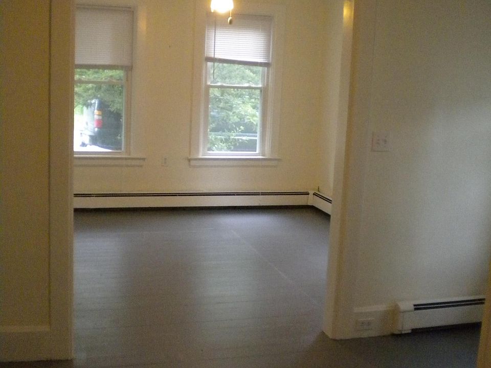 4 Mechanic St A, North Bennington, VT 05257 Zillow