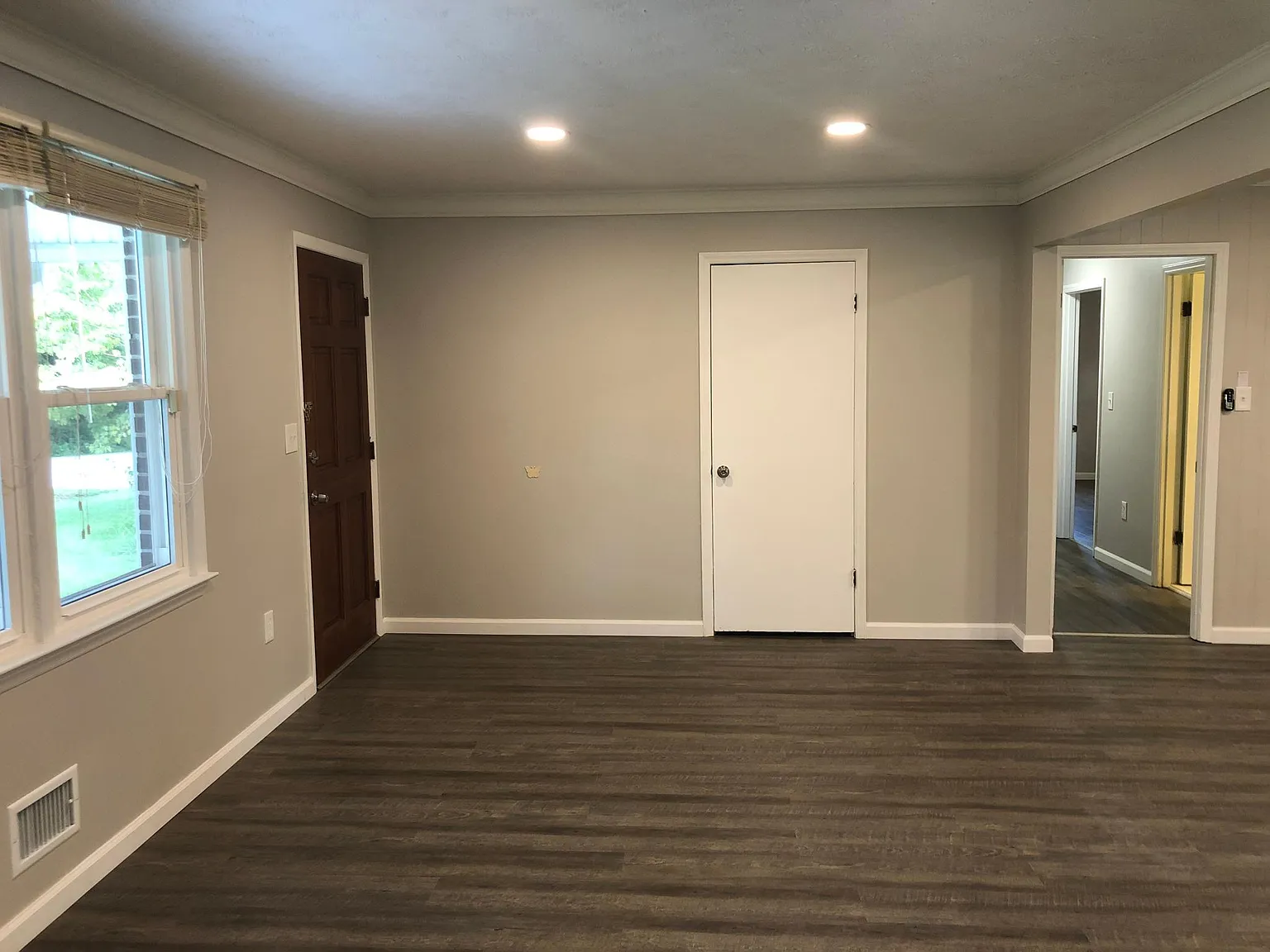 706 Taylors Rd — Photo 3