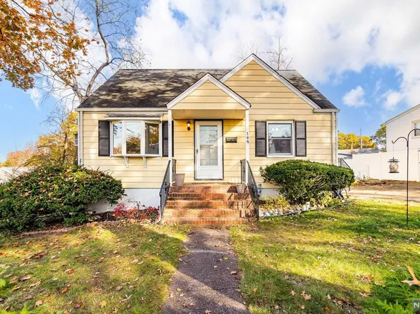 199 Cumming Ave, Maywood, NJ 07607
