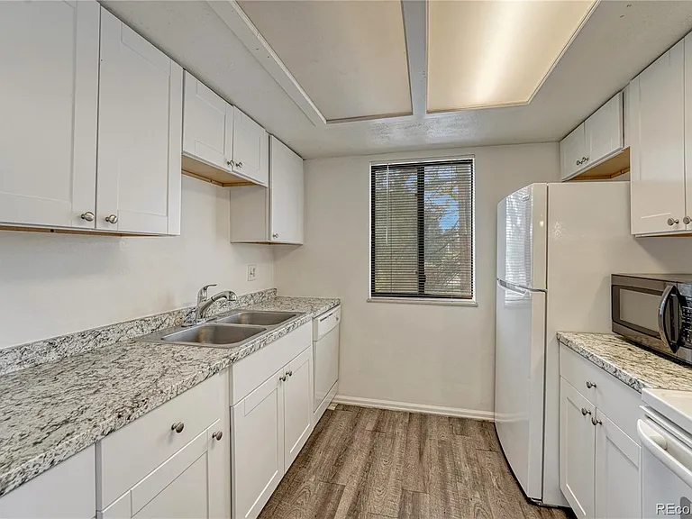 491 S Kalispell Way #101 — Photo 11