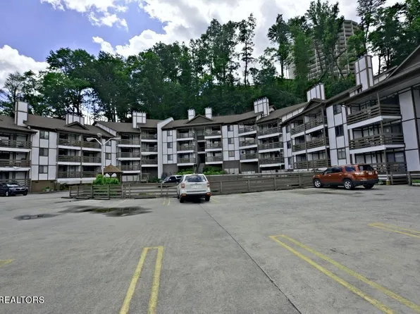 616 Turkey Nest Rd APT 205, Gatlinburg, TN 37738