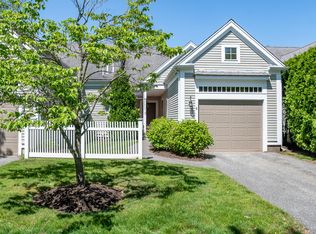 8 Hollyhock Knoll Ct, Bourne, MA 02532