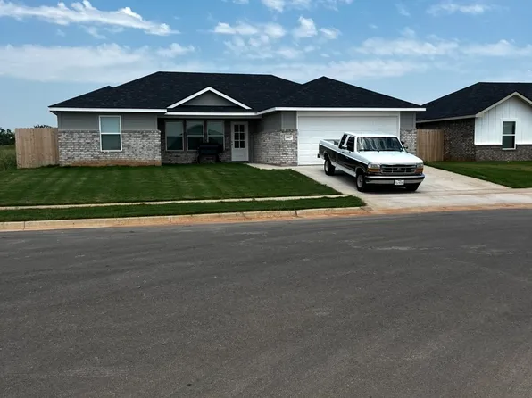 1842 Sweetwater Ln, Abilene, TX 79602