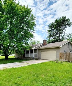 1218 N Cottonwood St, Iola, KS, 66749