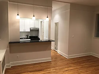 Rented by Metropolis Real Estate of Manhattan