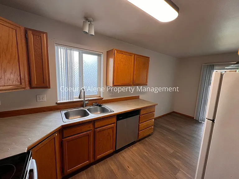 3214 N 10th St — Photo 5