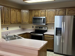 682-684 Armand Dr, Troy, OH 45373