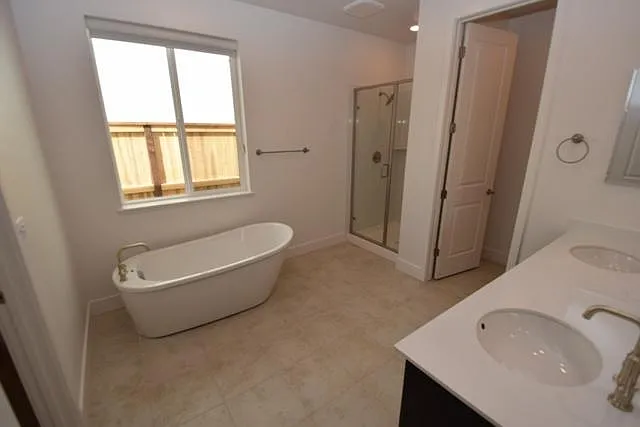 4295 Crescent Way — Photo 9
