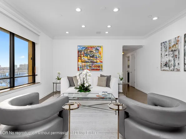 150 Bradley Pl APT 505, Palm Beach, FL 33480