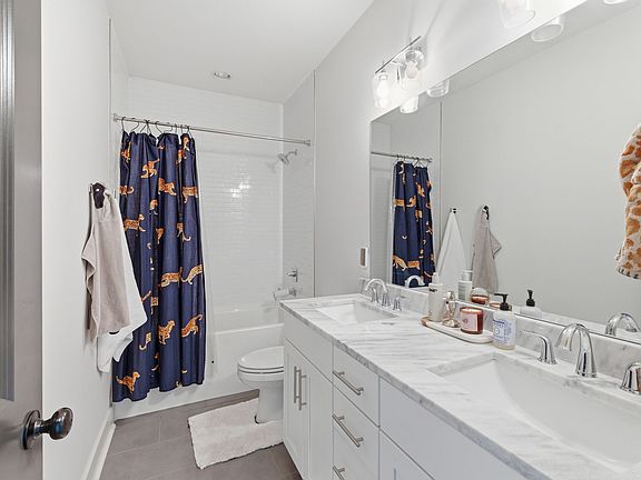 3rd image of 503 Camden Dr #B