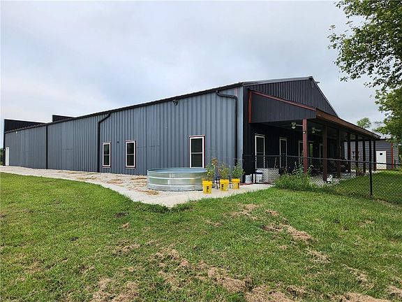 3rd image of 19020 B Hwy
