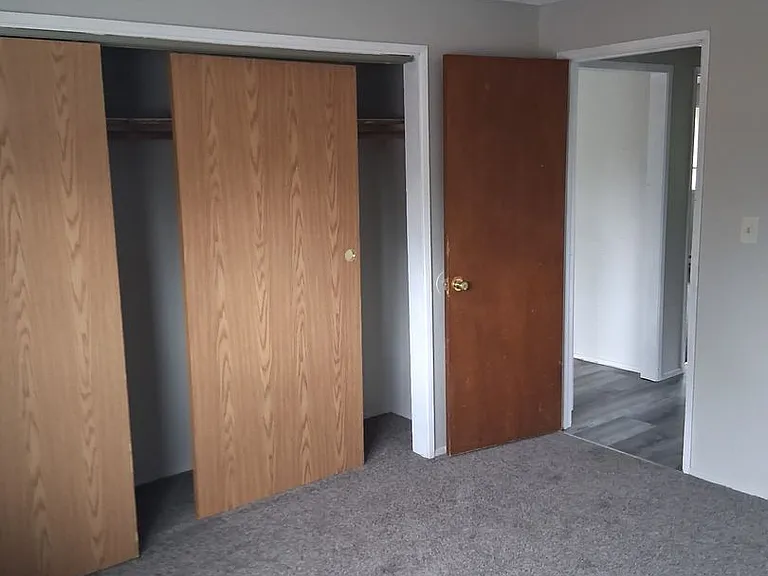 Rainier Vista — Photo 27
