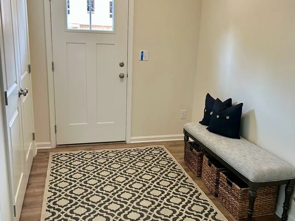 308 Manor Rd
