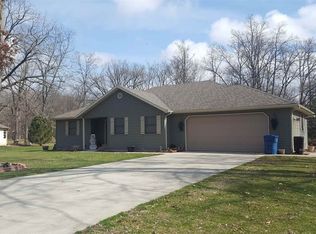 10394 Locksley Dr, Rensselaer, IN 47978