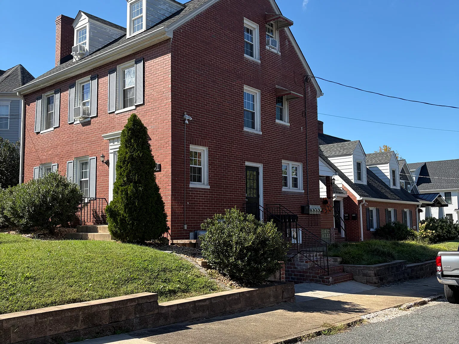 1 bed, 690 sqft, $1,500 — Photo 3