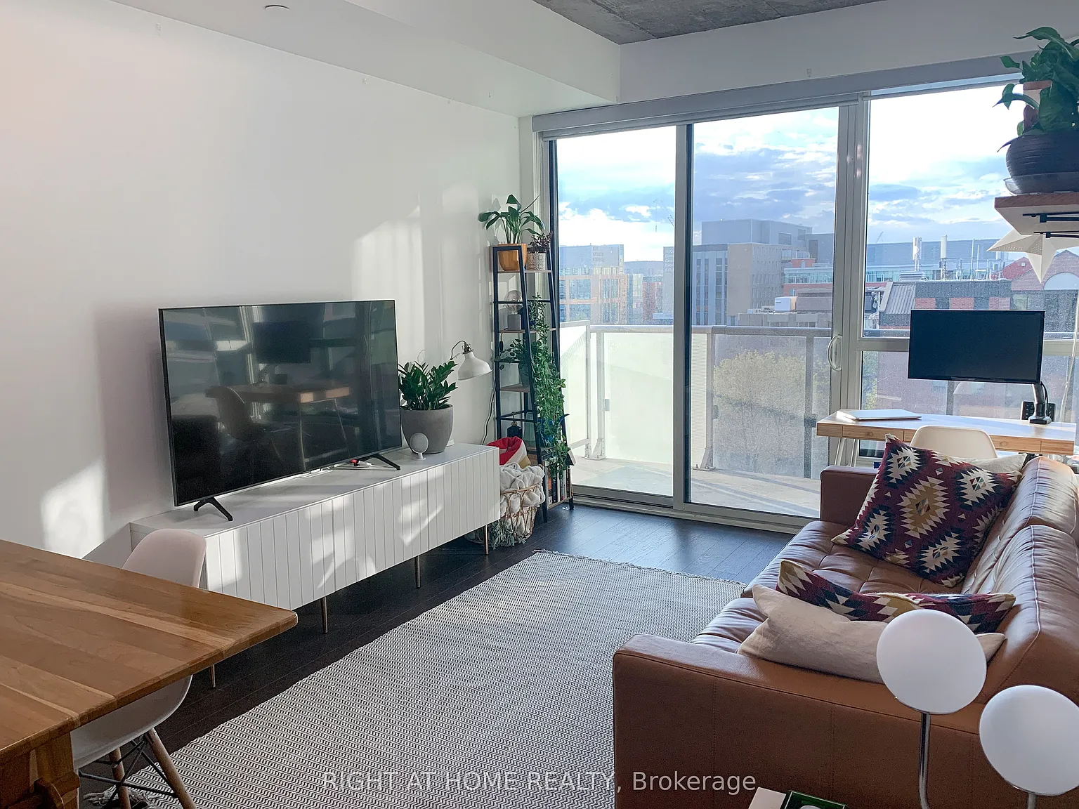 2 bed, $2,700 — Photo 2