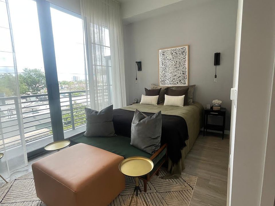 1st image of 537 NW 22nd St #117