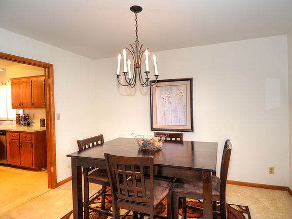 5th image of 12545 W Verona Dr