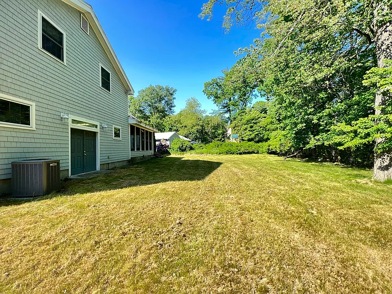 5 Kinney Ave — Photo 32