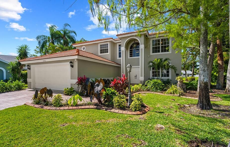 1st image of 14552 Larkspur Ln