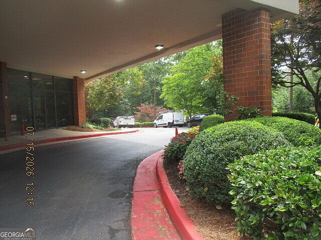 1st image of 300 Johnson Ferry Rd #B113