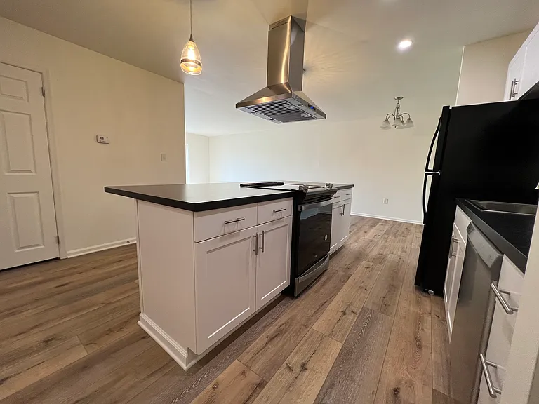 Cedar Run Condominiums — Photo 8