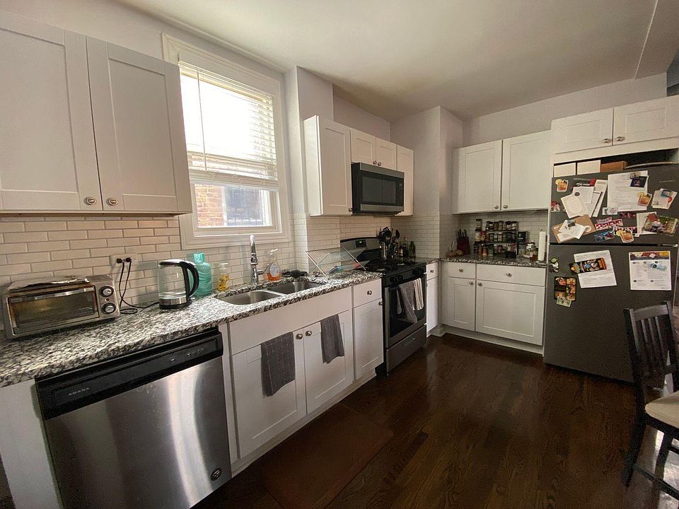 1st image of 2558 W Lawrence Ave #2R